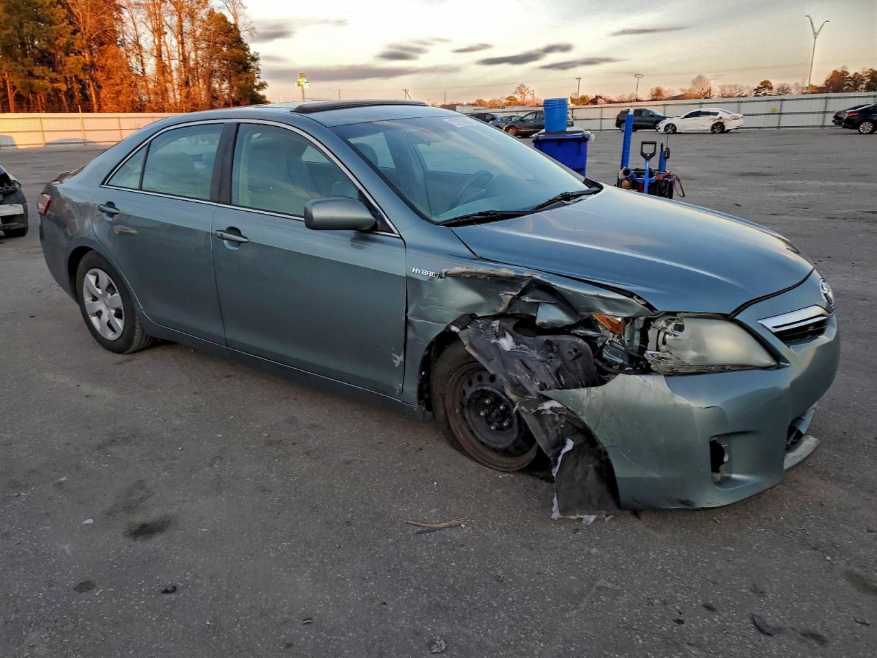 2011 TOYOTA CAMRY HYBRID photo 4