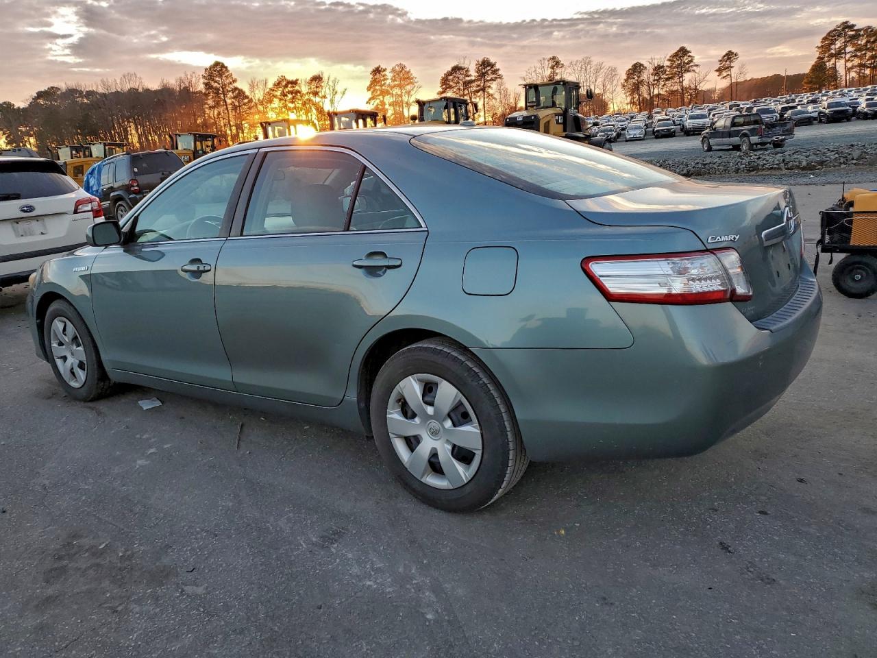 2011 TOYOTA CAMRY HYBRID photo 2