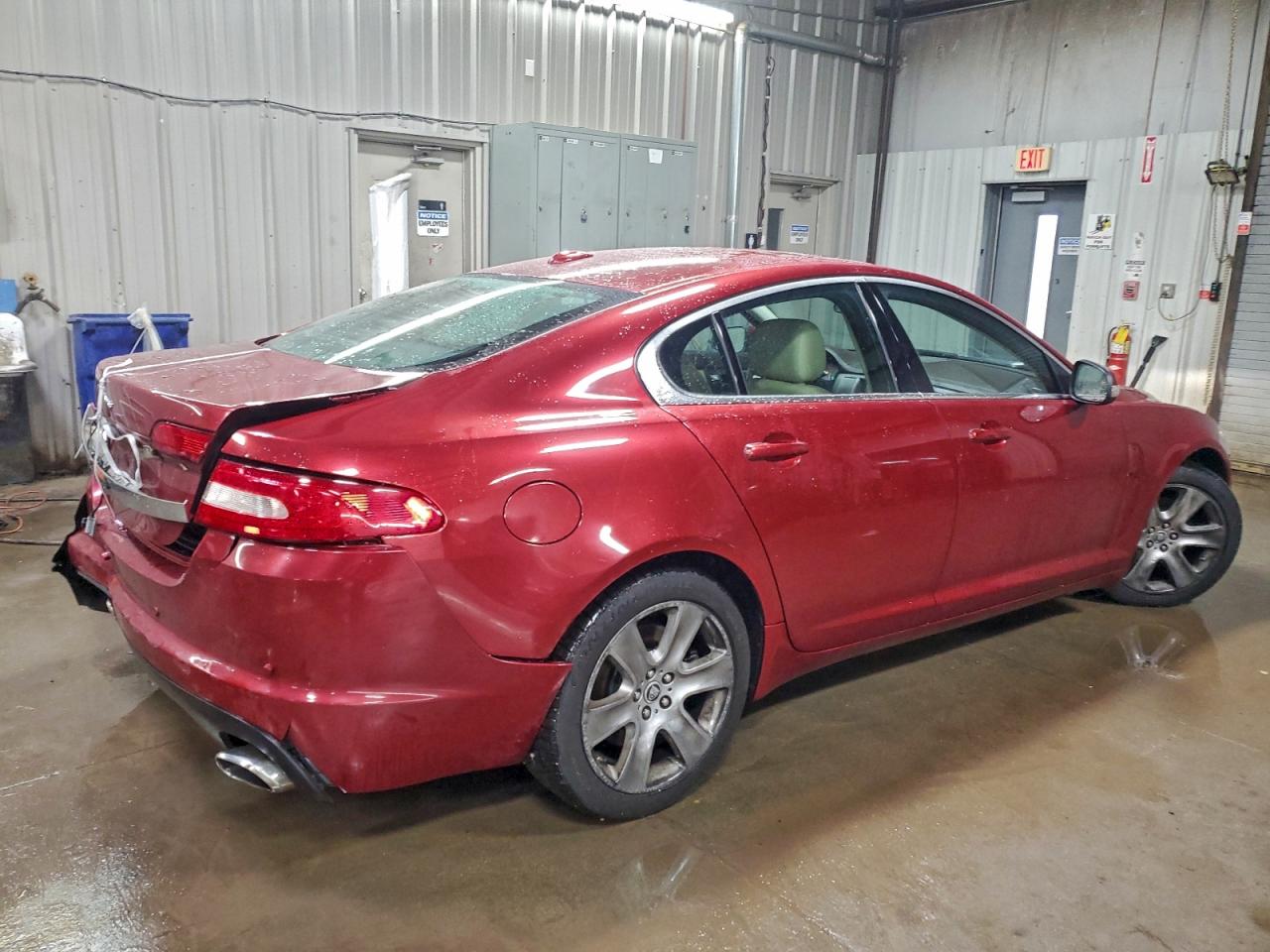 2009 JAGUAR XF LUXURY photo 3