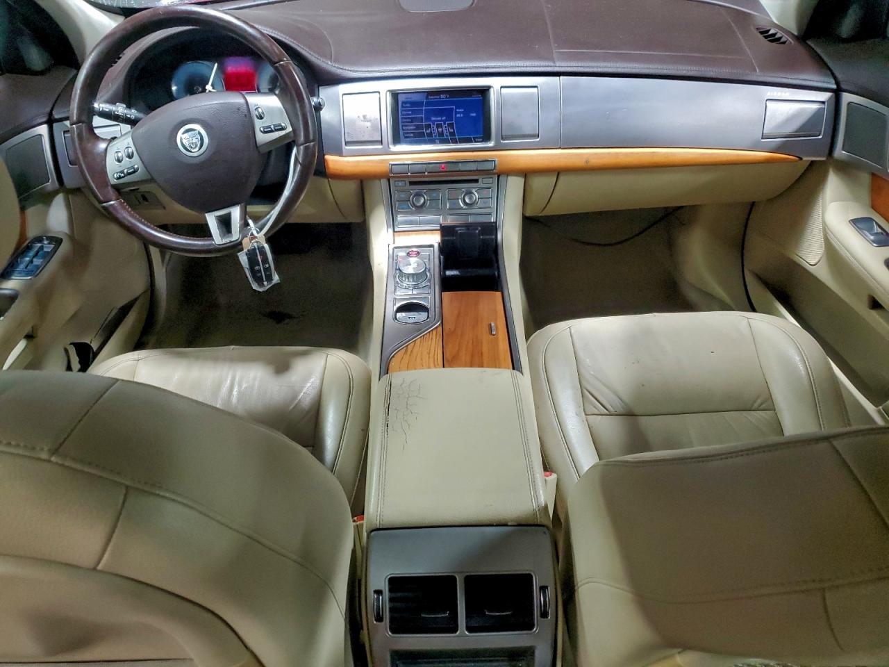 2009 JAGUAR XF LUXURY photo 8