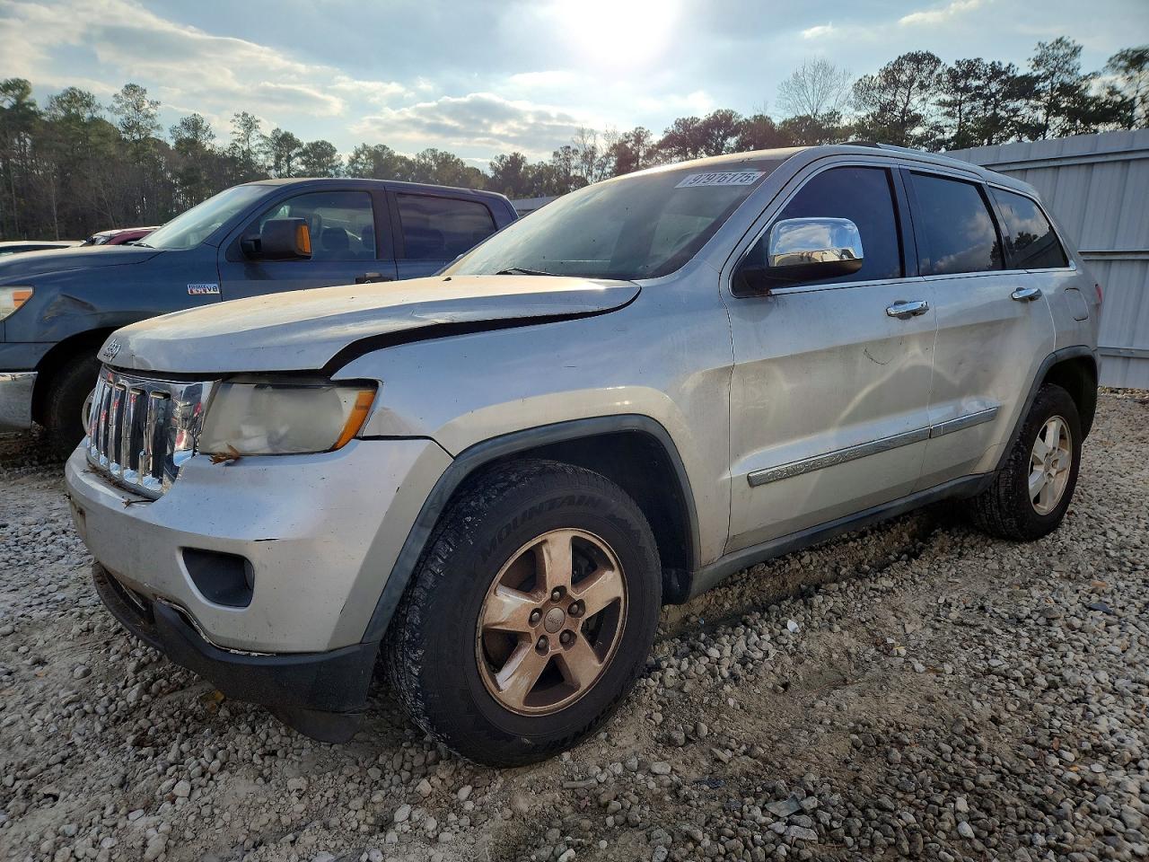 2011 JEEP GRAND CHEROKEE