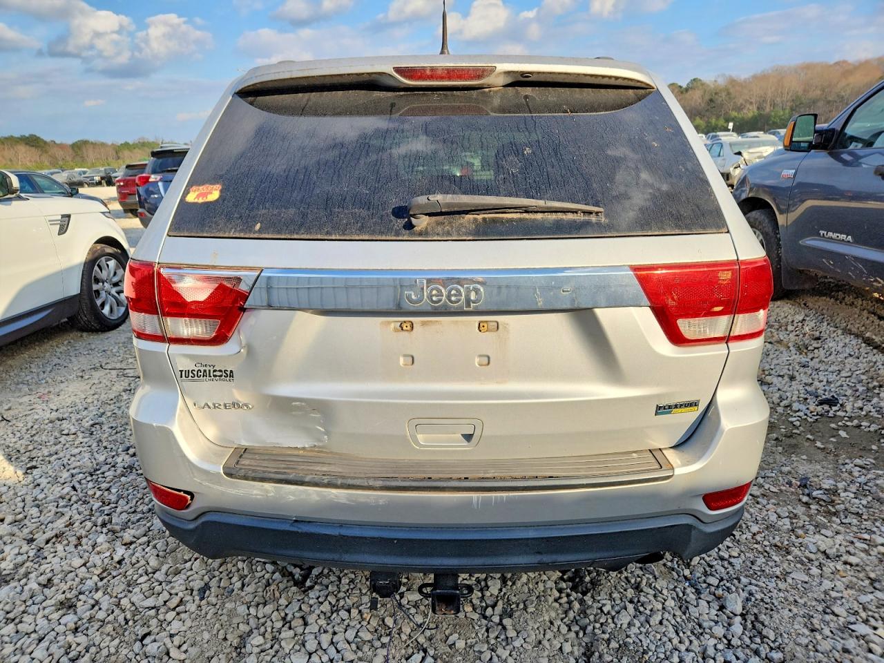 2011 JEEP GRAND CHEROKEE LAREDO photo 6