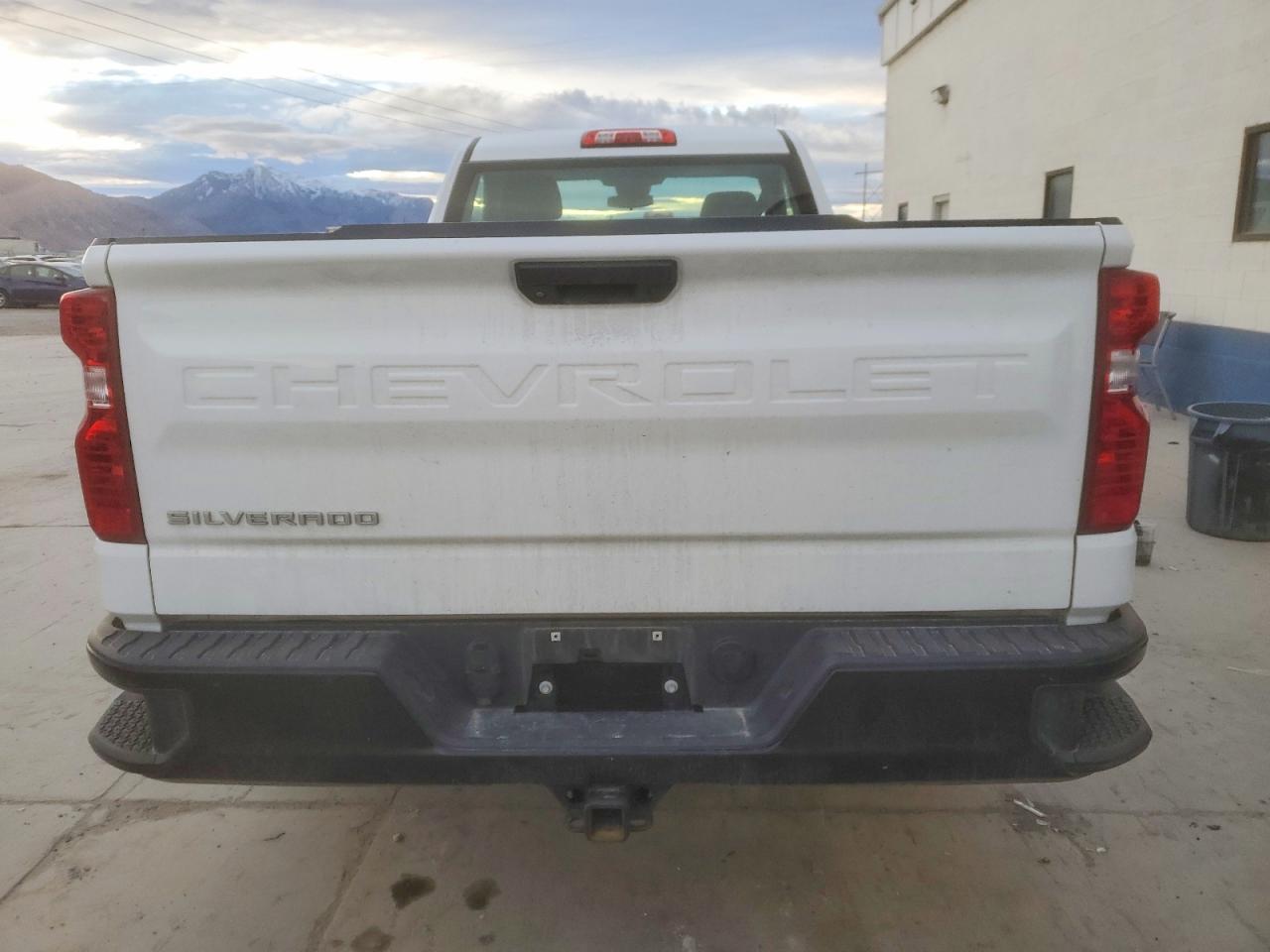 2023 CHEVROLET SILVERADO K1500 photo 6