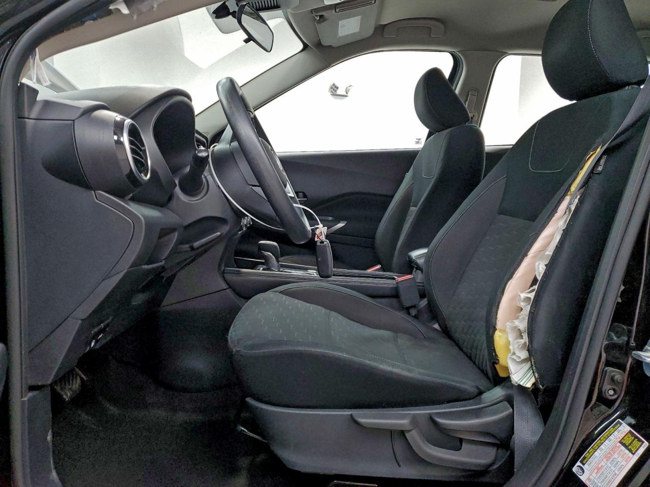 2023 NISSAN KICKS SV photo 7