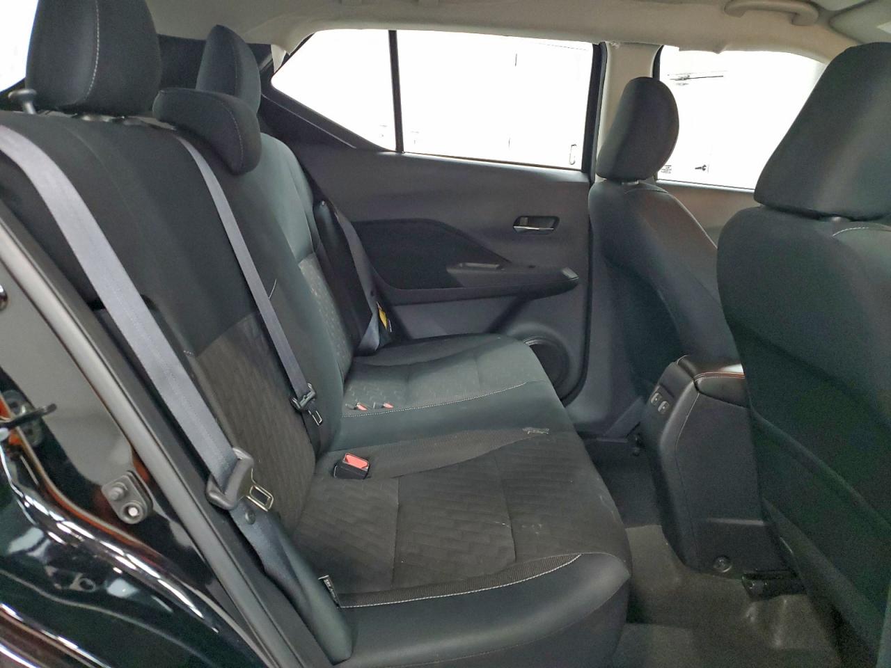 2023 NISSAN KICKS SV photo 11