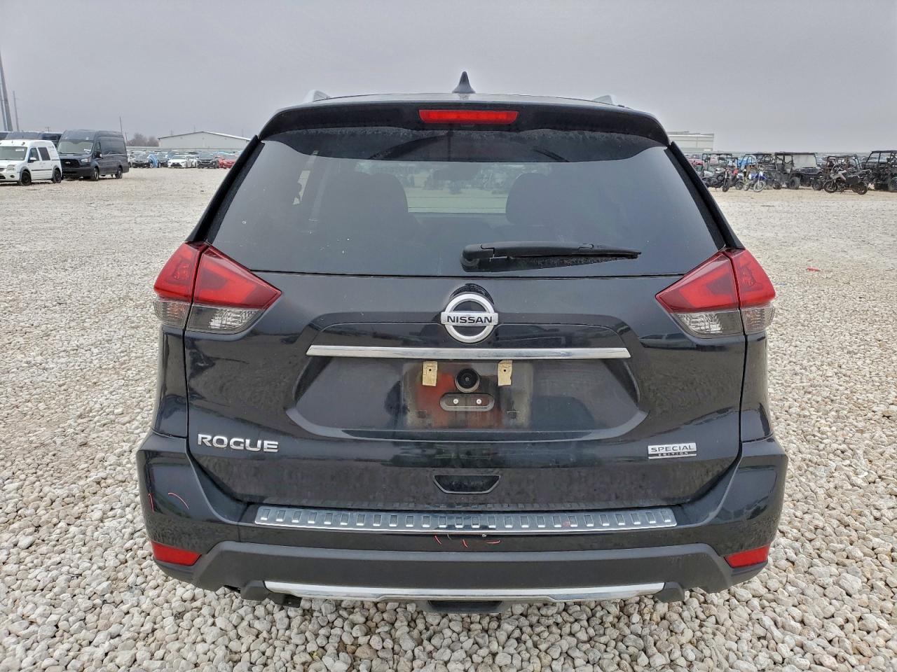 2019 NISSAN ROGUE S photo 6