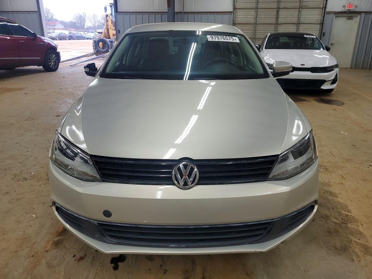 2012 VOLKSWAGEN JETTA TDI photo 5