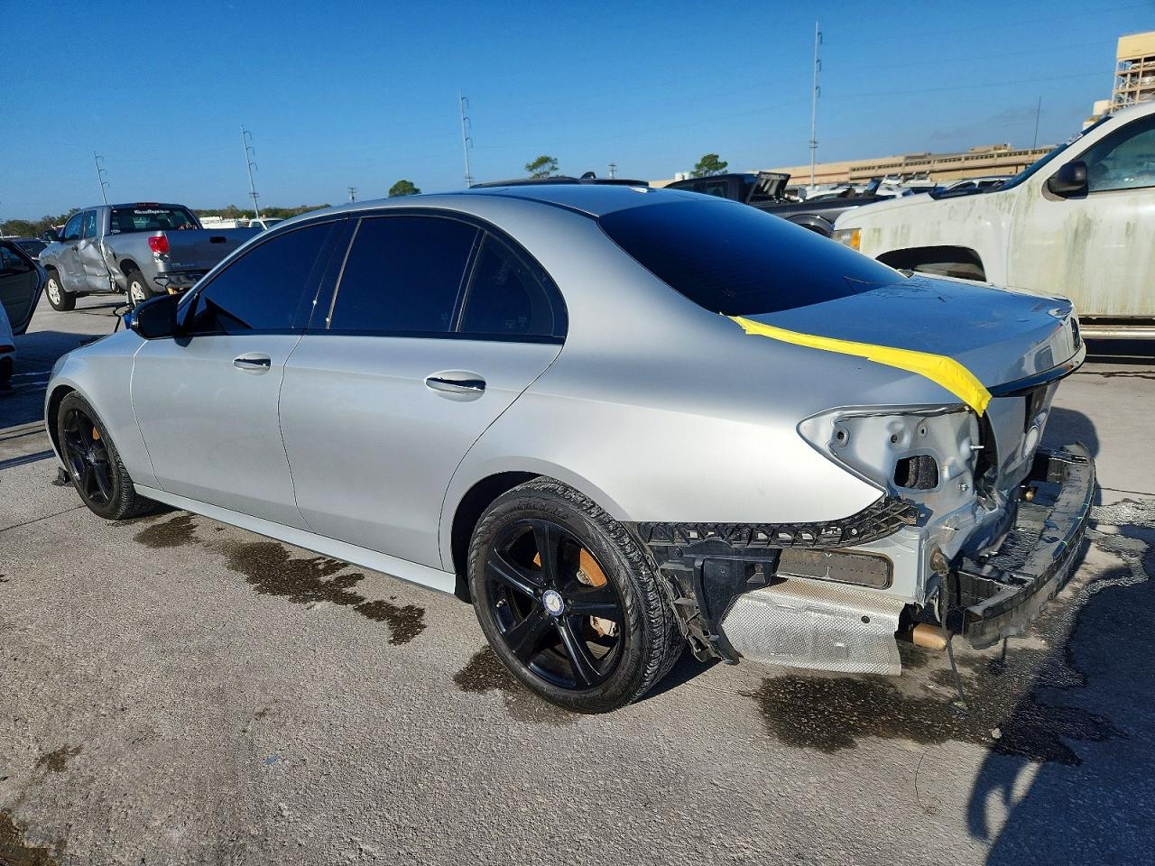 2017 MERCEDES-BENZ E 300 photo 2