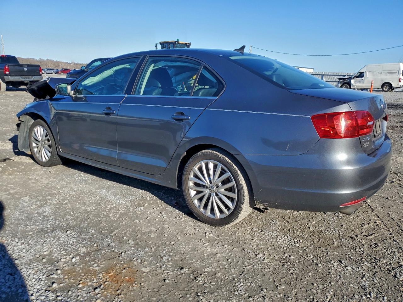 2014 VOLKSWAGEN JETTA SEL photo 2