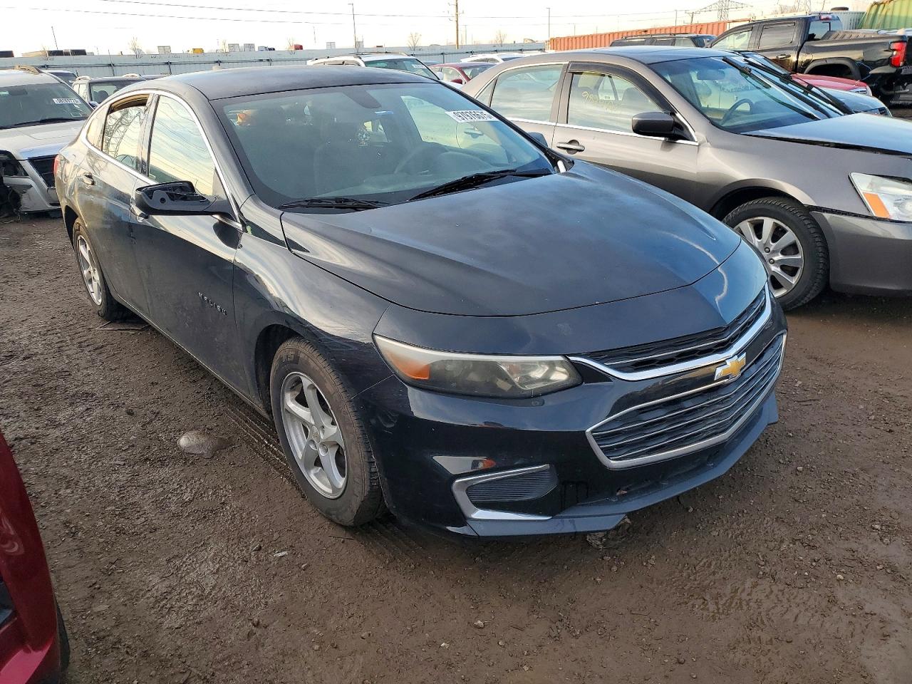 2017 CHEVROLET MALIBU LS photo 4