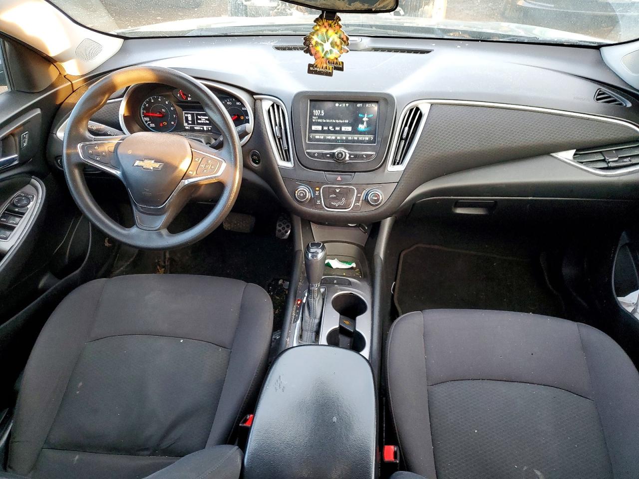 2017 CHEVROLET MALIBU LS photo 8