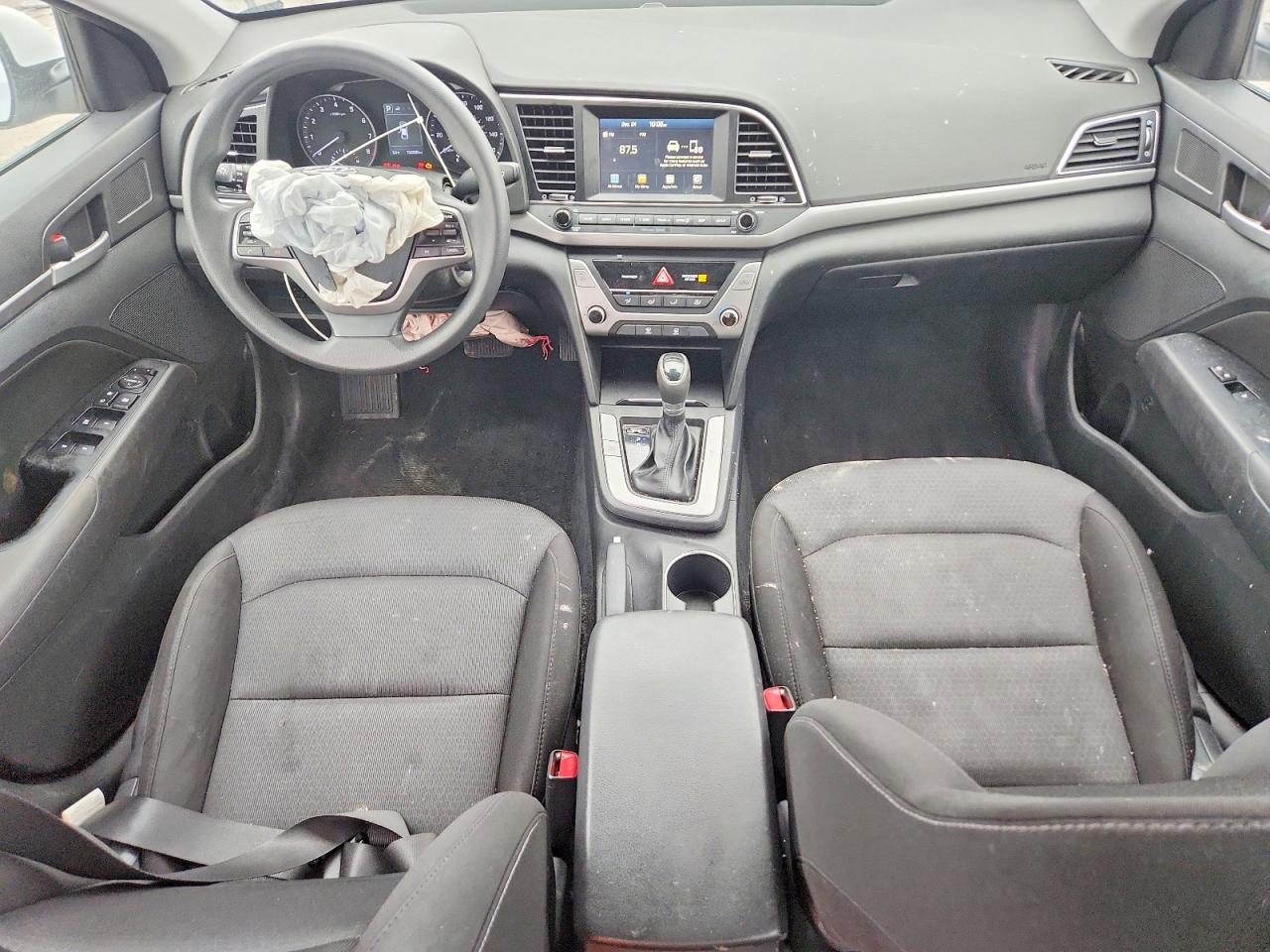 2018 HYUNDAI ELANTRA SEL photo 8