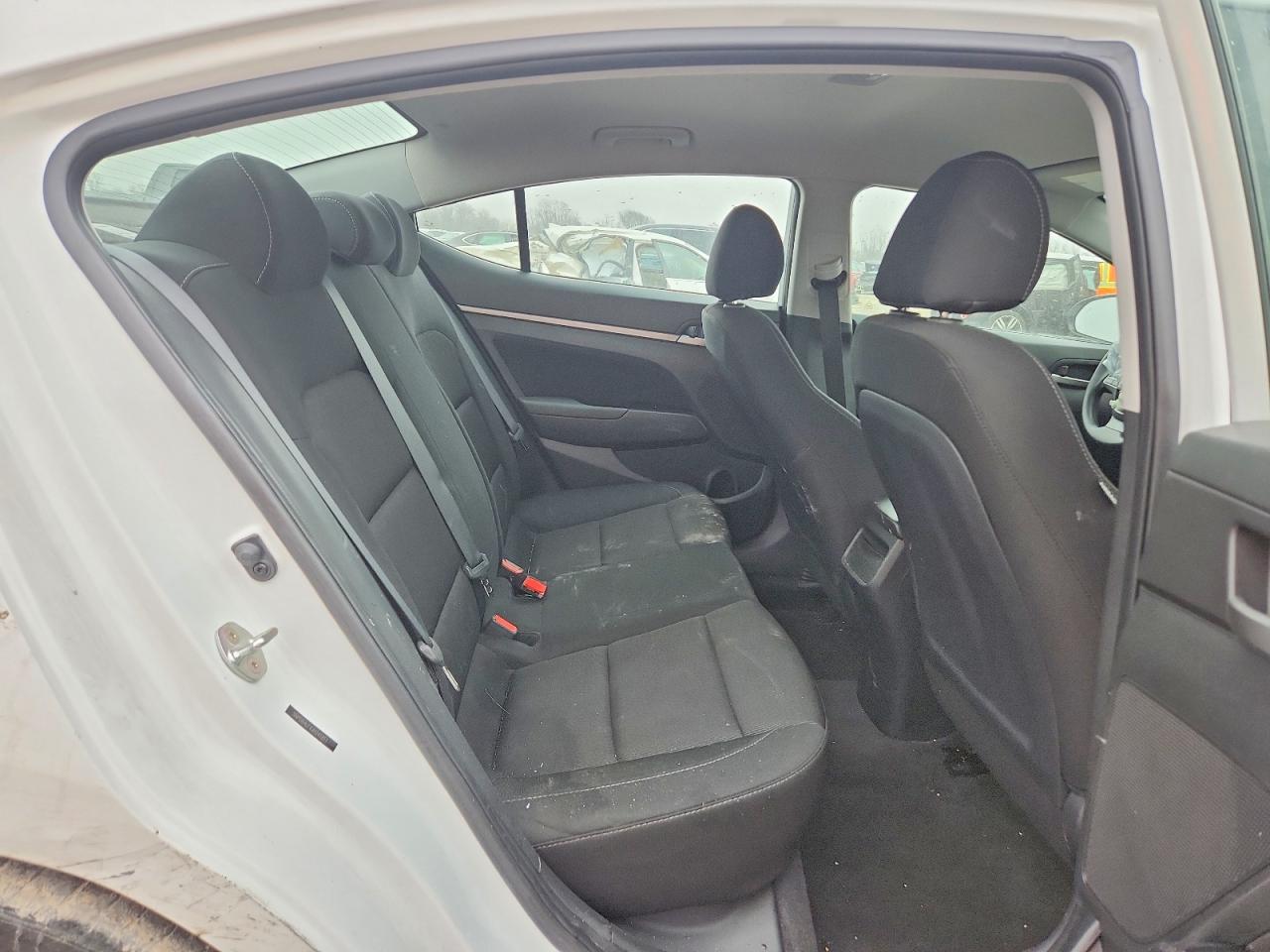 2018 HYUNDAI ELANTRA SEL photo 10