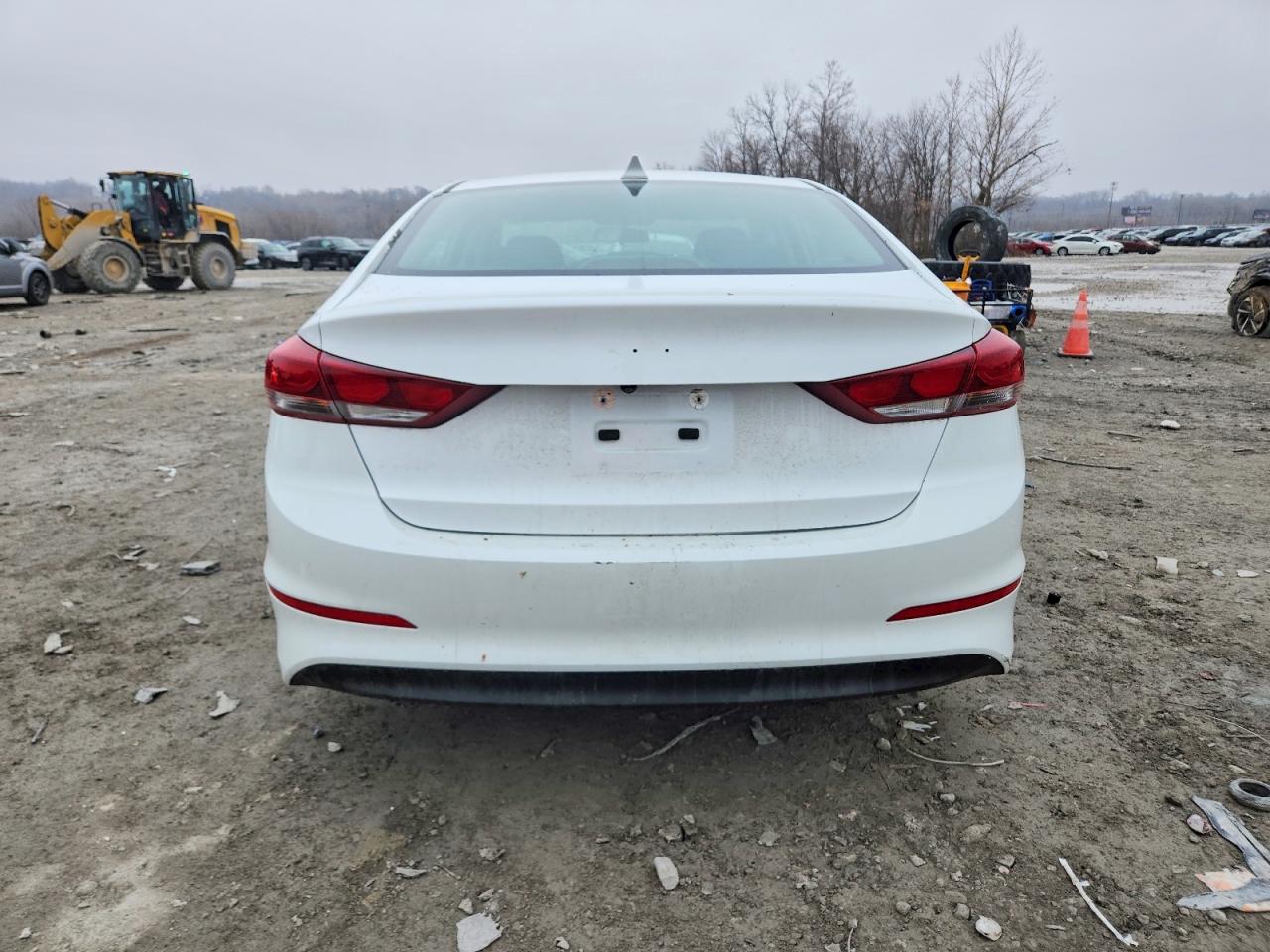 2018 HYUNDAI ELANTRA SEL photo 6