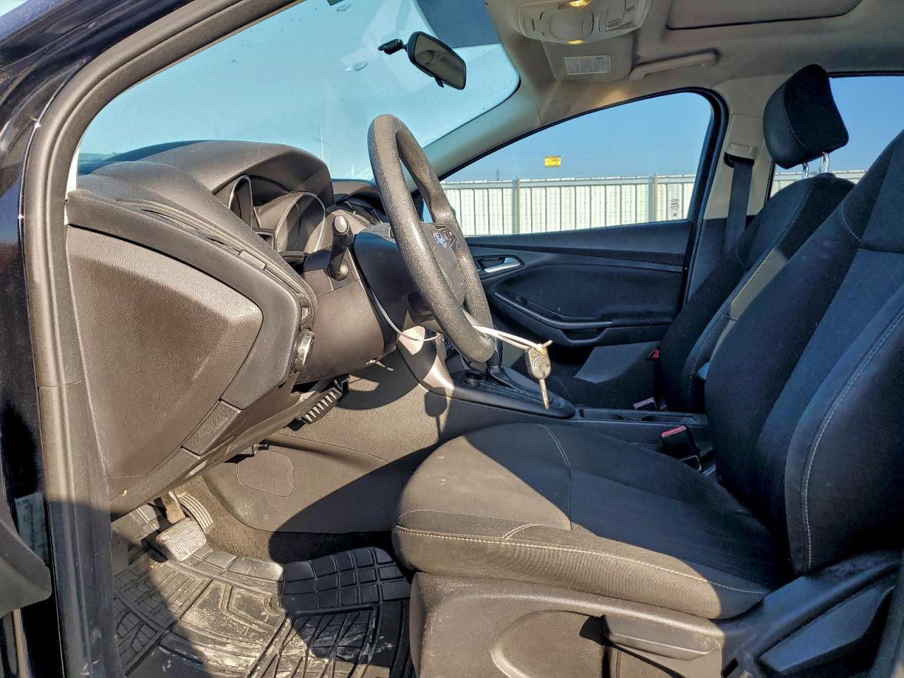 2017 FORD FOCUS SEL photo 7