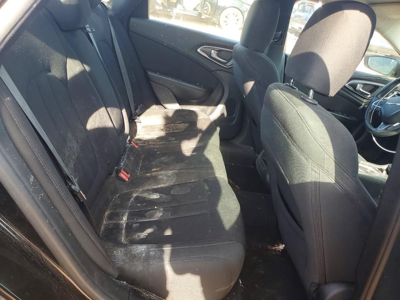 2015 CHRYSLER 200 LIMITED photo 10