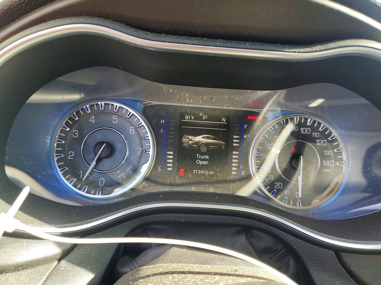 2015 CHRYSLER 200 LIMITED photo 9