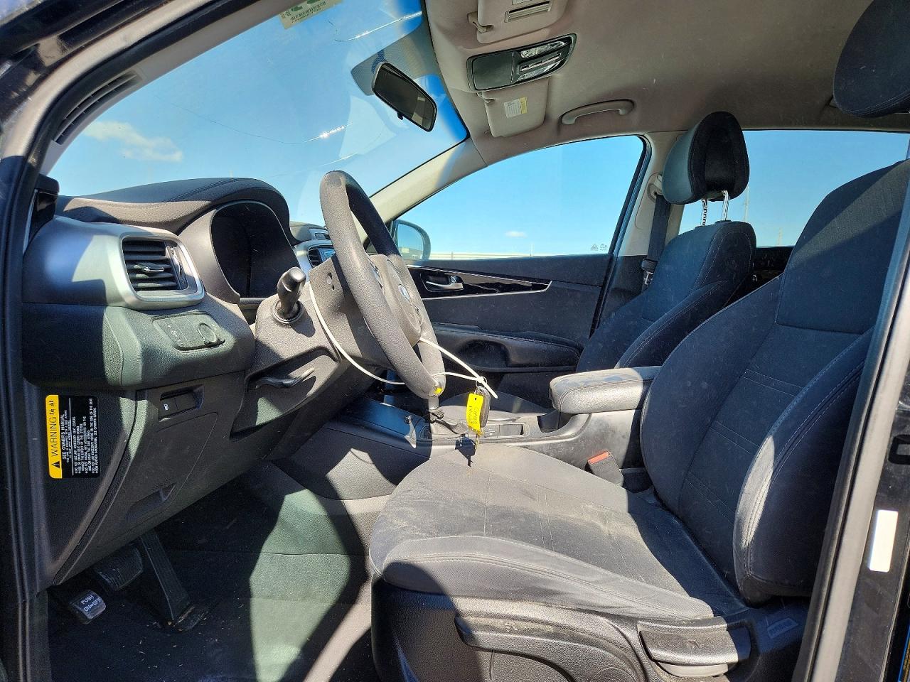 2017 KIA SORENTO LX photo 13