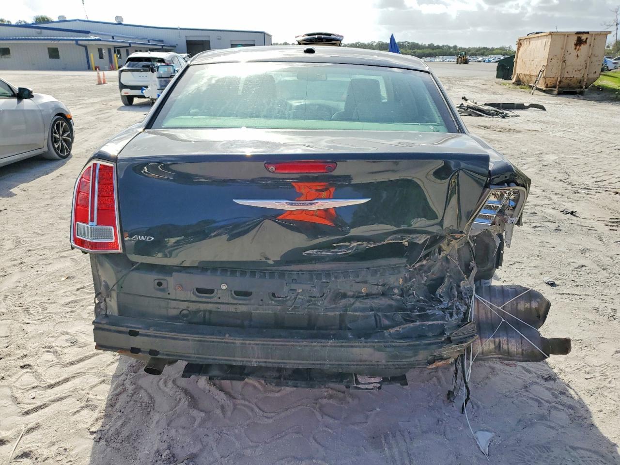 2013 CHRYSLER 300C photo 6