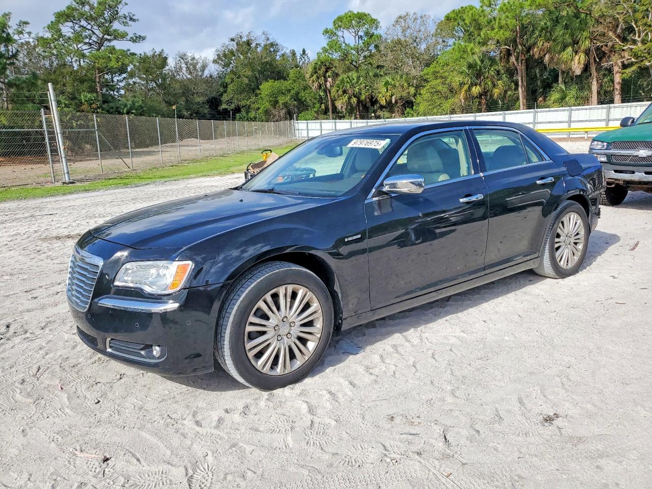 2013 CHRYSLER 300C