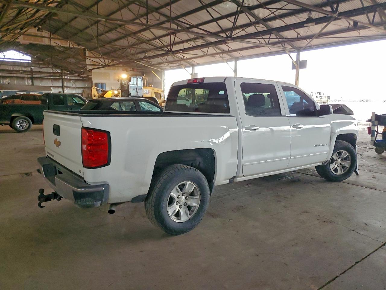 2016 CHEVROLET SILVERADO C1500 LT photo 3