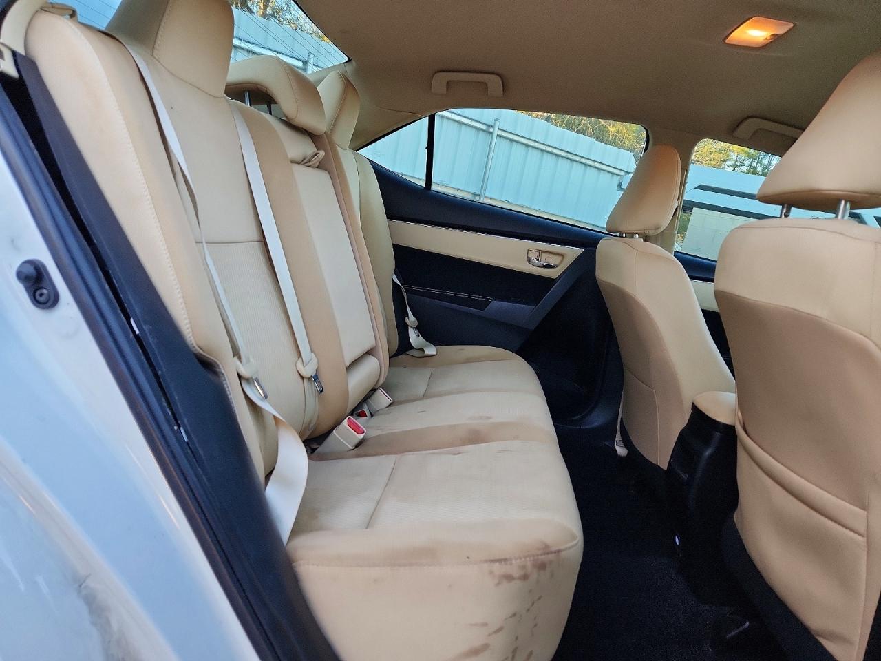 2019 TOYOTA COROLLA L photo 10