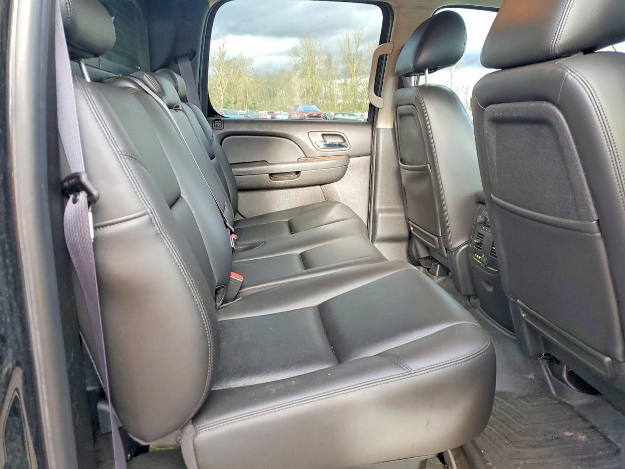 2011 CHEVROLET AVALANCHE LTZ photo 10