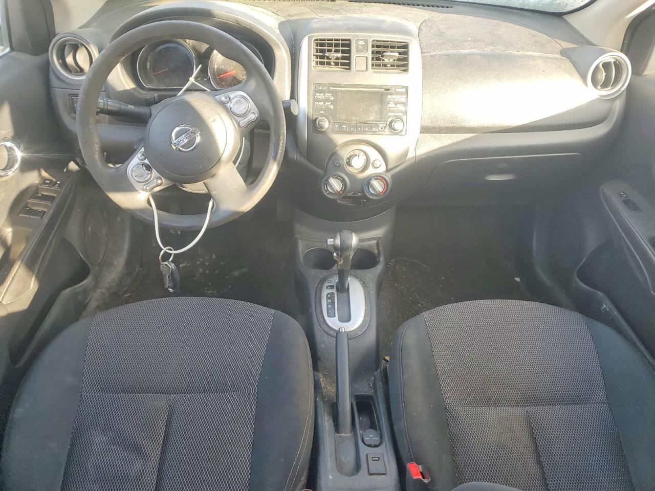 2014 NISSAN VERSA S photo 8