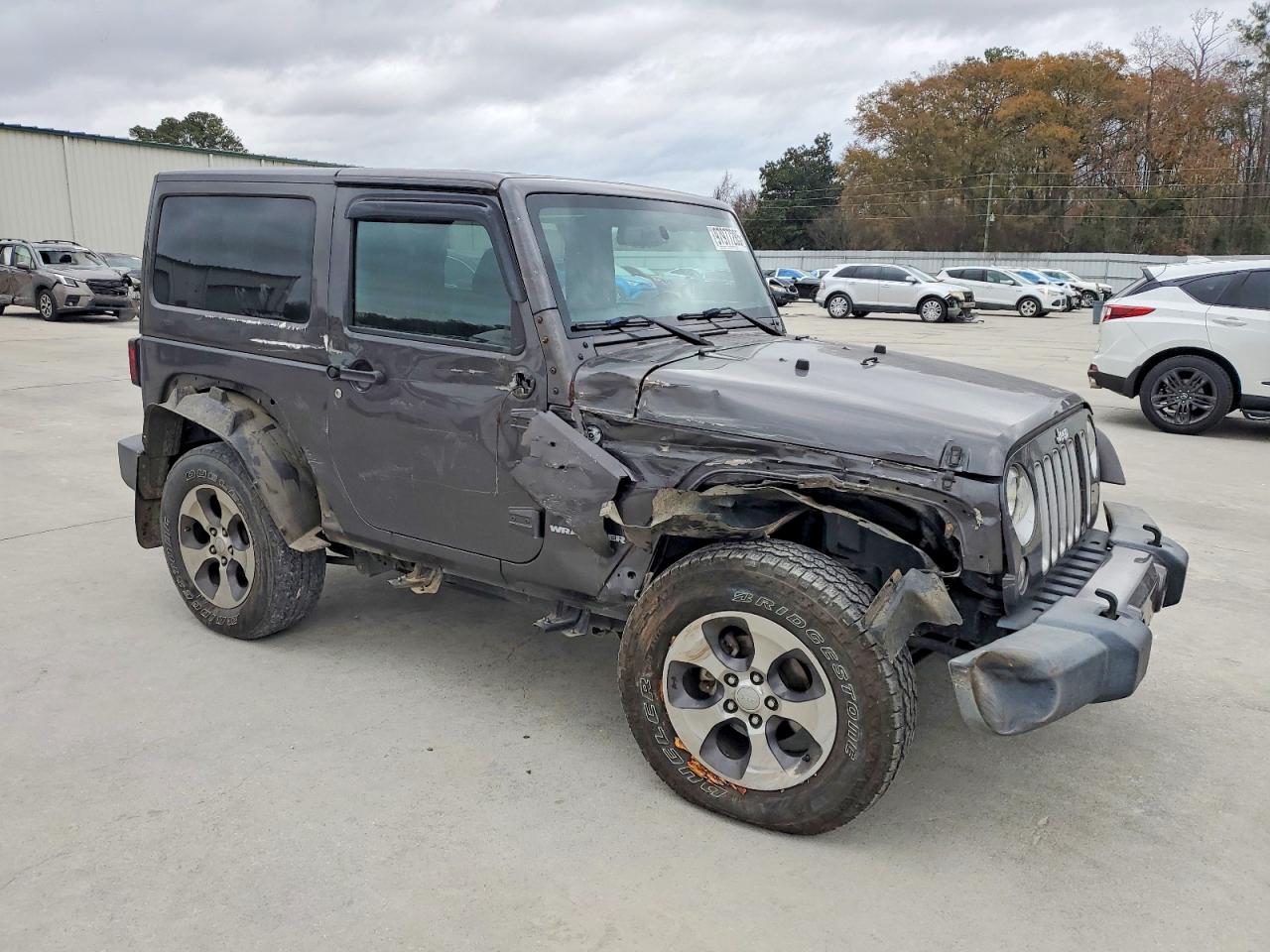 2016 JEEP WRANGLER SAHARA photo 10