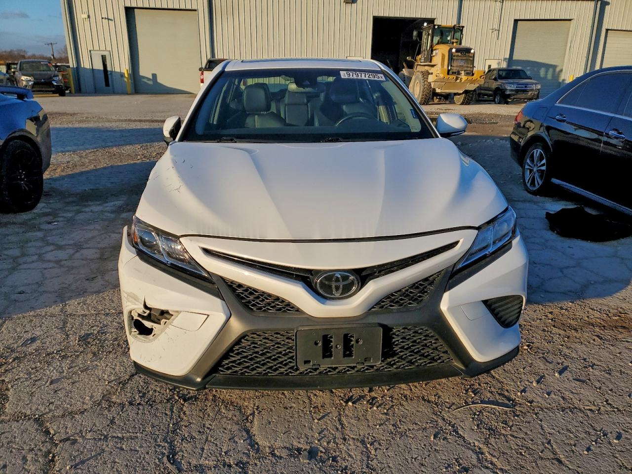 2018 TOYOTA CAMRY L photo 13