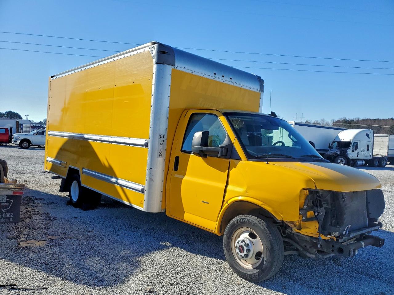 2022 GMC SAVANA CUTAWAY G3500 photo 4