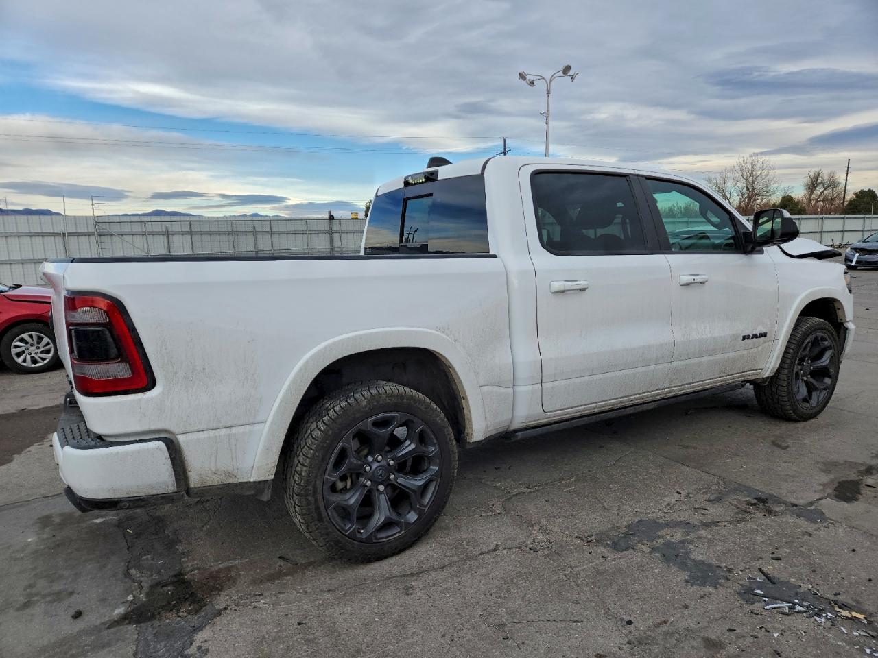 2021 RAM 1500 LIMITED photo 3