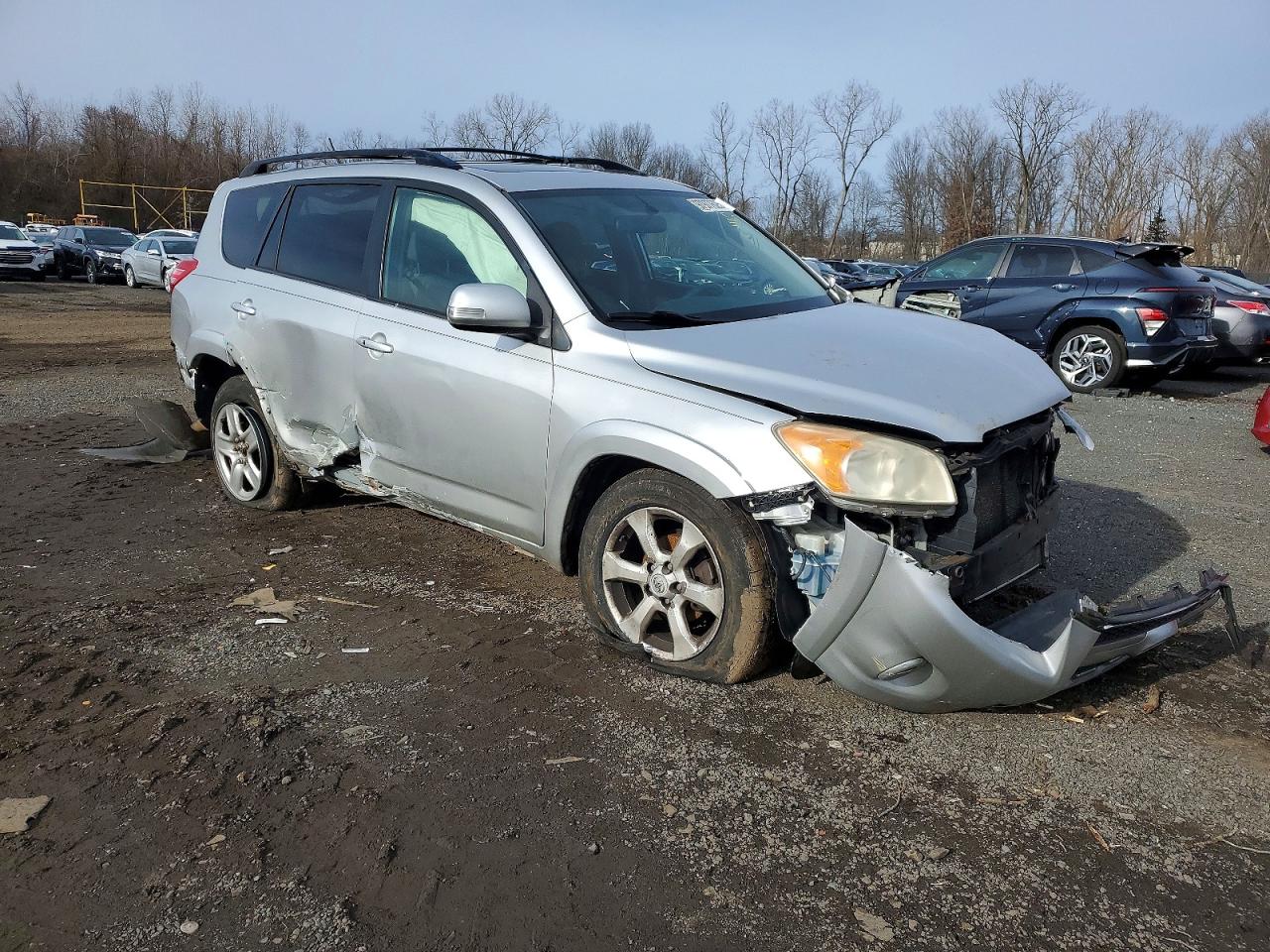 2010 TOYOTA RAV4 LIMITED photo 4