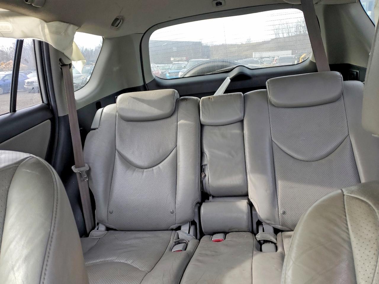 2010 TOYOTA RAV4 LIMITED photo 10