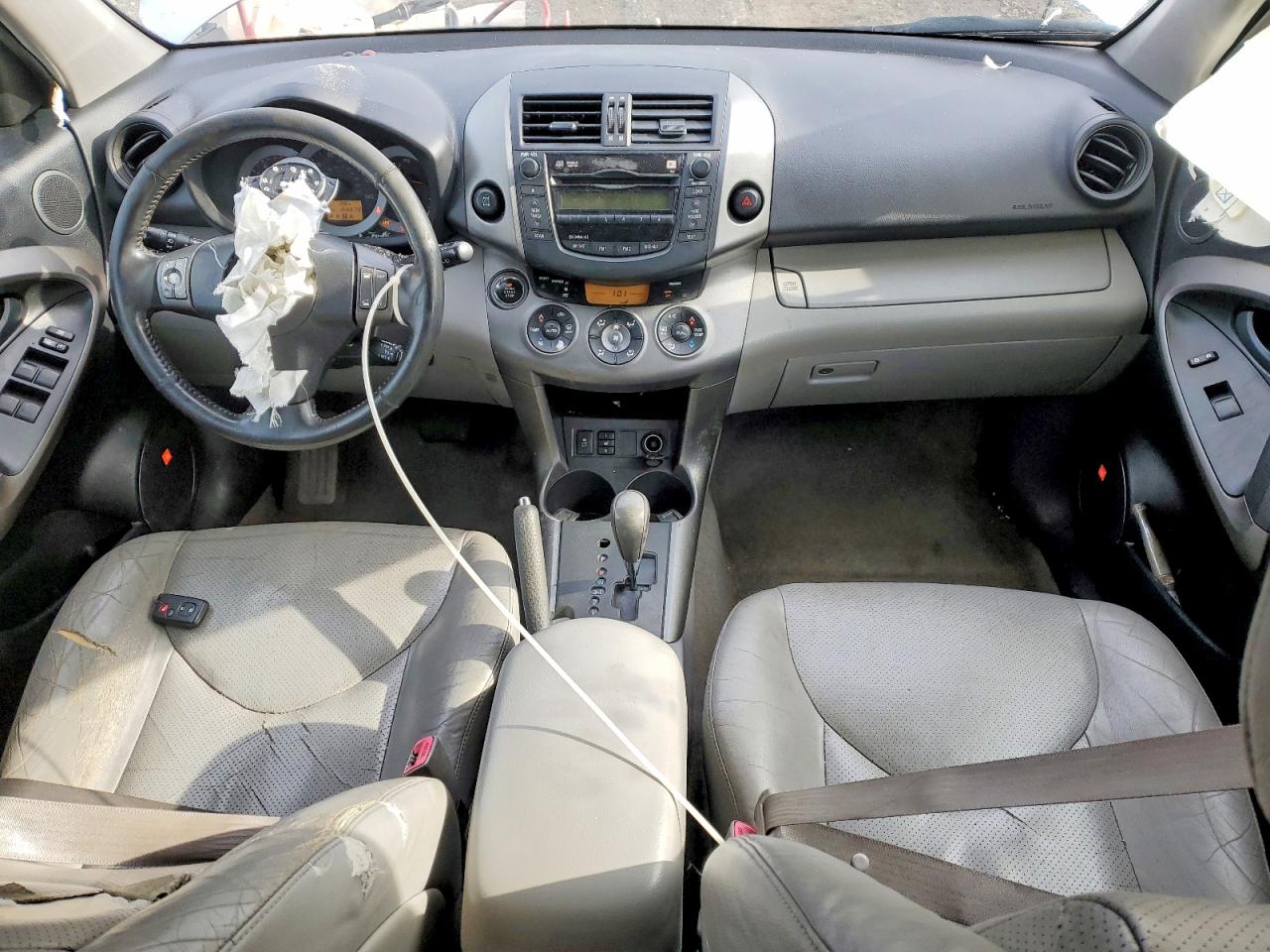 2010 TOYOTA RAV4 LIMITED photo 8