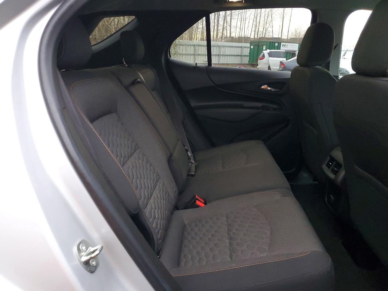 2018 CHEVROLET EQUINOX LT photo 11