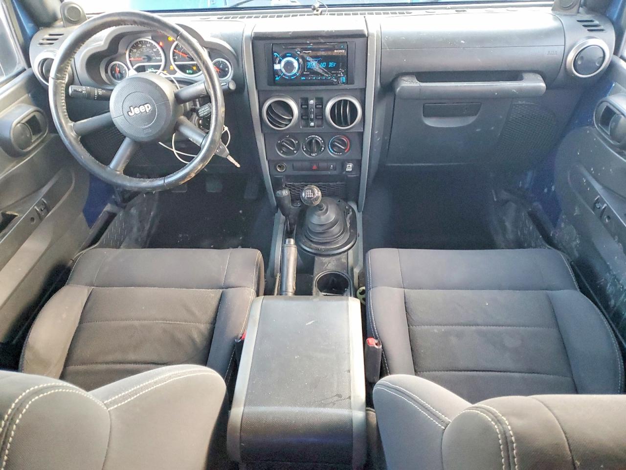 2010 JEEP WRANGLER UNLIMITED SPORT photo 8