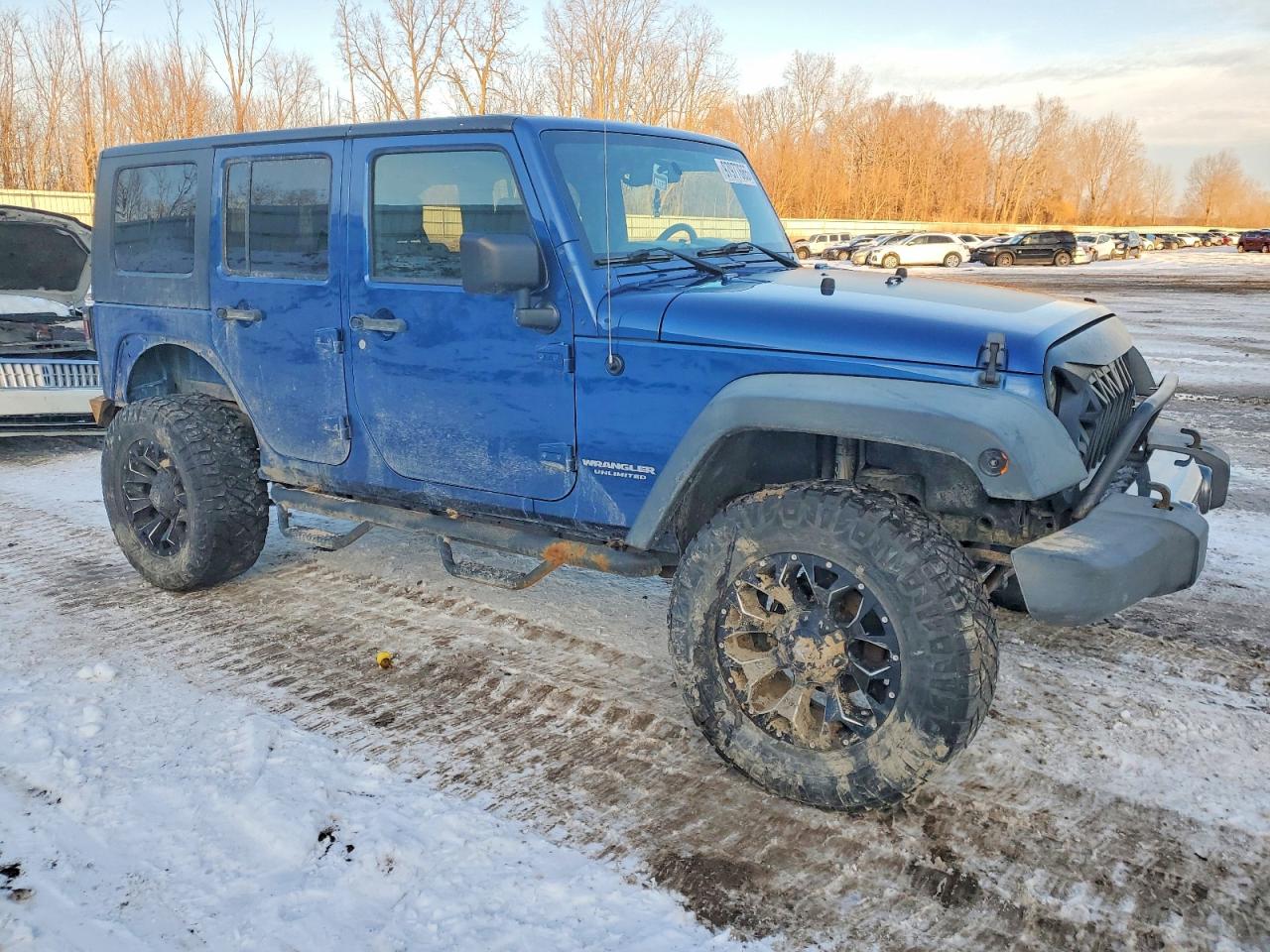 2010 JEEP WRANGLER UNLIMITED SPORT photo 4