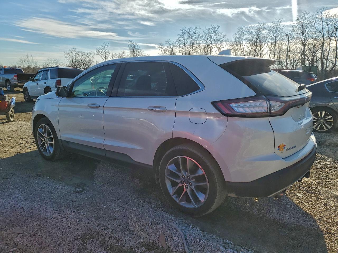 2018 FORD EDGE TITANIUM photo 2