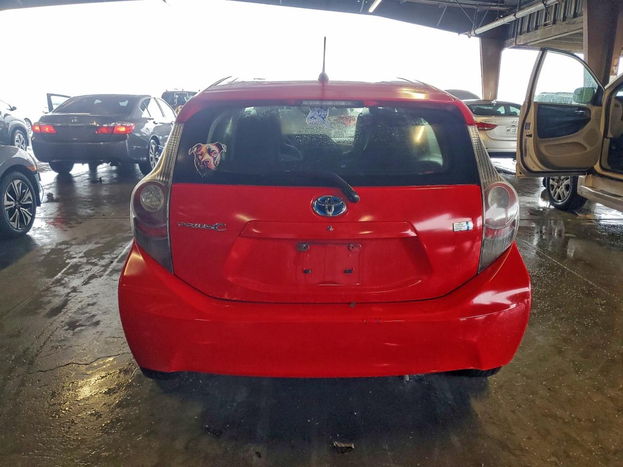 2012 TOYOTA PRIUS C photo 6