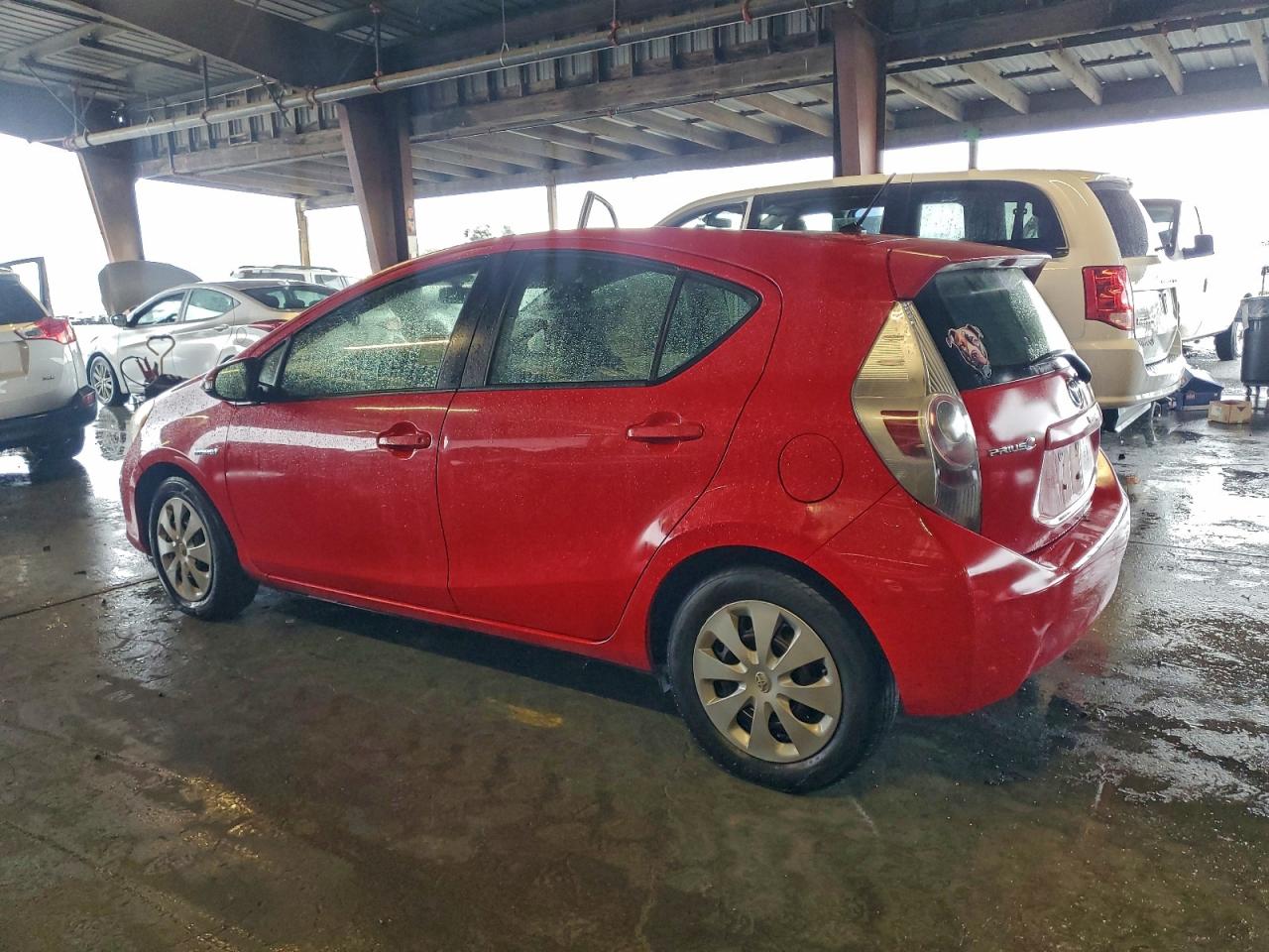 2012 TOYOTA PRIUS C photo 2