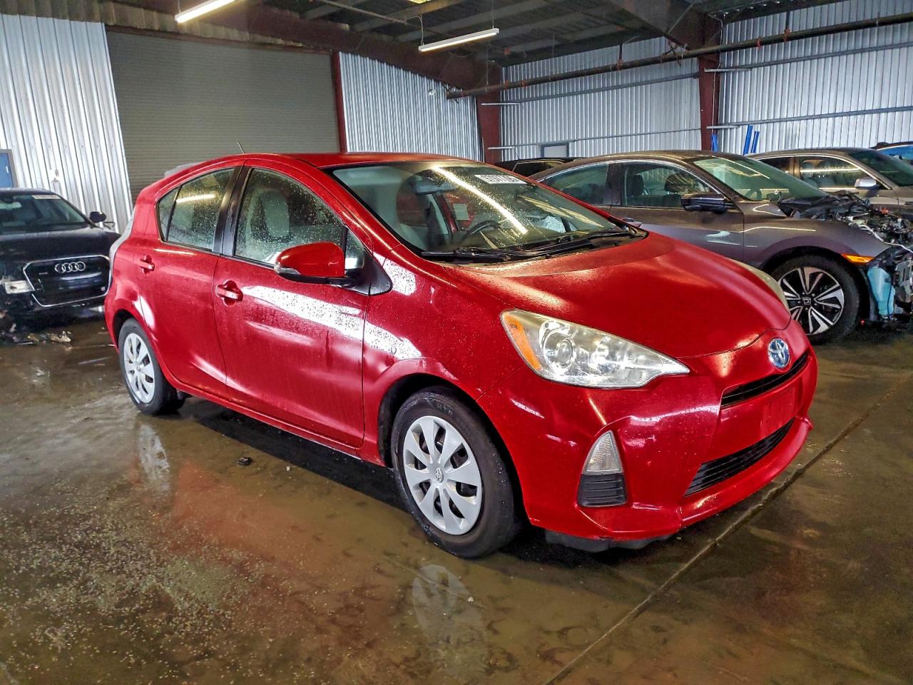 2012 TOYOTA PRIUS C photo 4