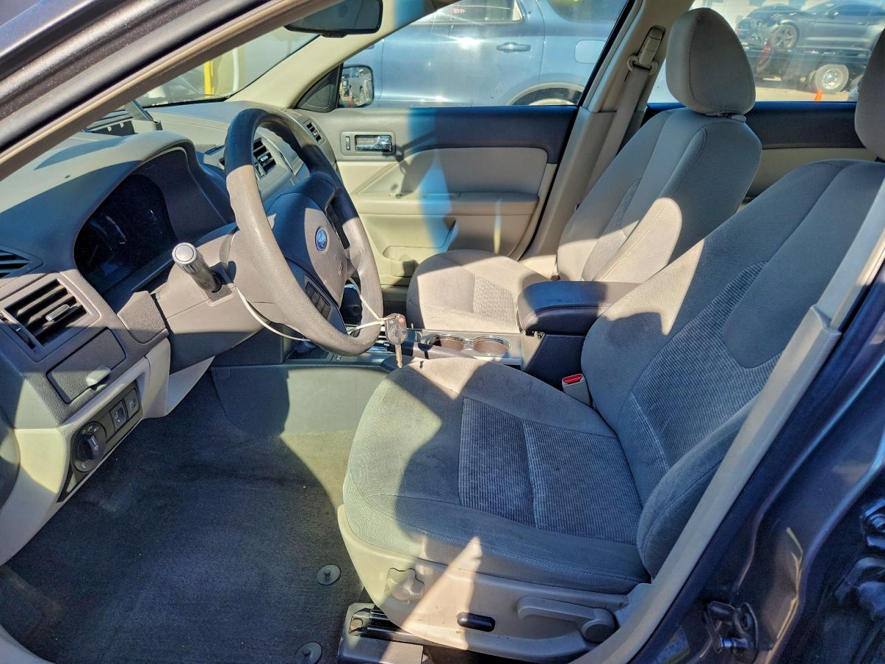 2010 FORD FUSION SE photo 7