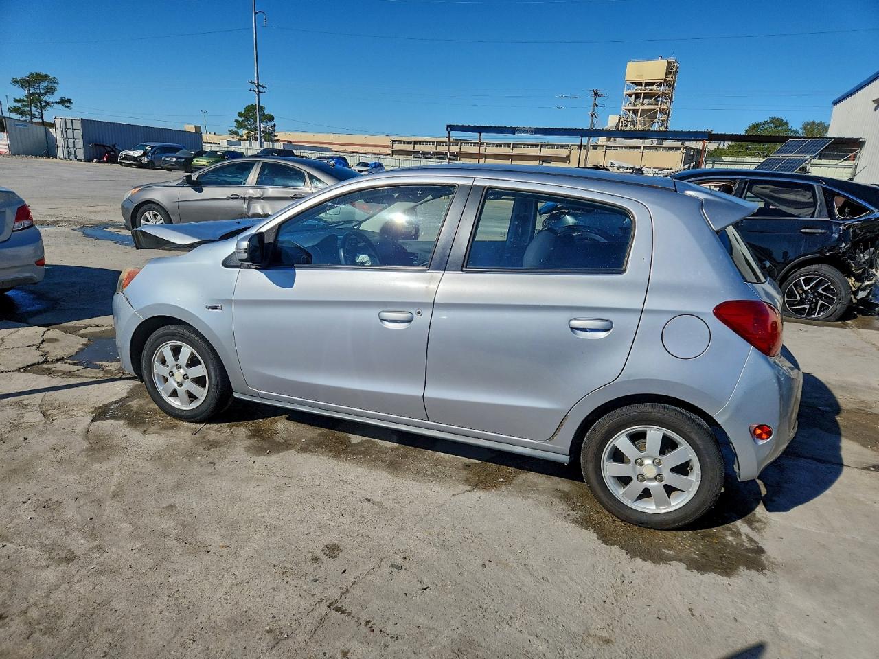 2015 MITSUBISHI MIRAGE ES photo 2