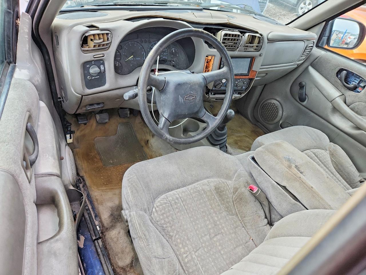 2000 CHEVROLET S TRUCK S10 photo 8