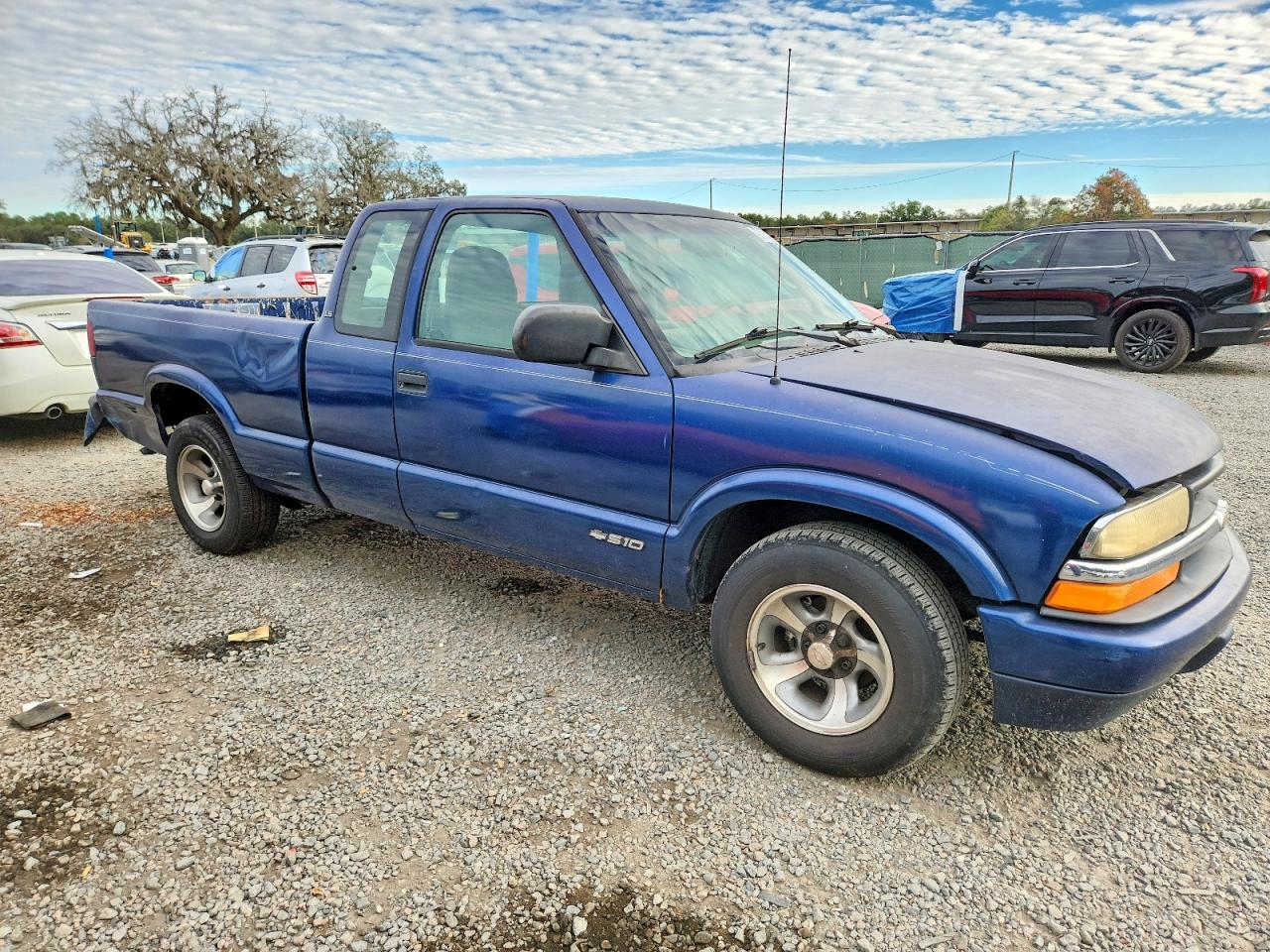 2000 CHEVROLET S TRUCK S10 photo 4