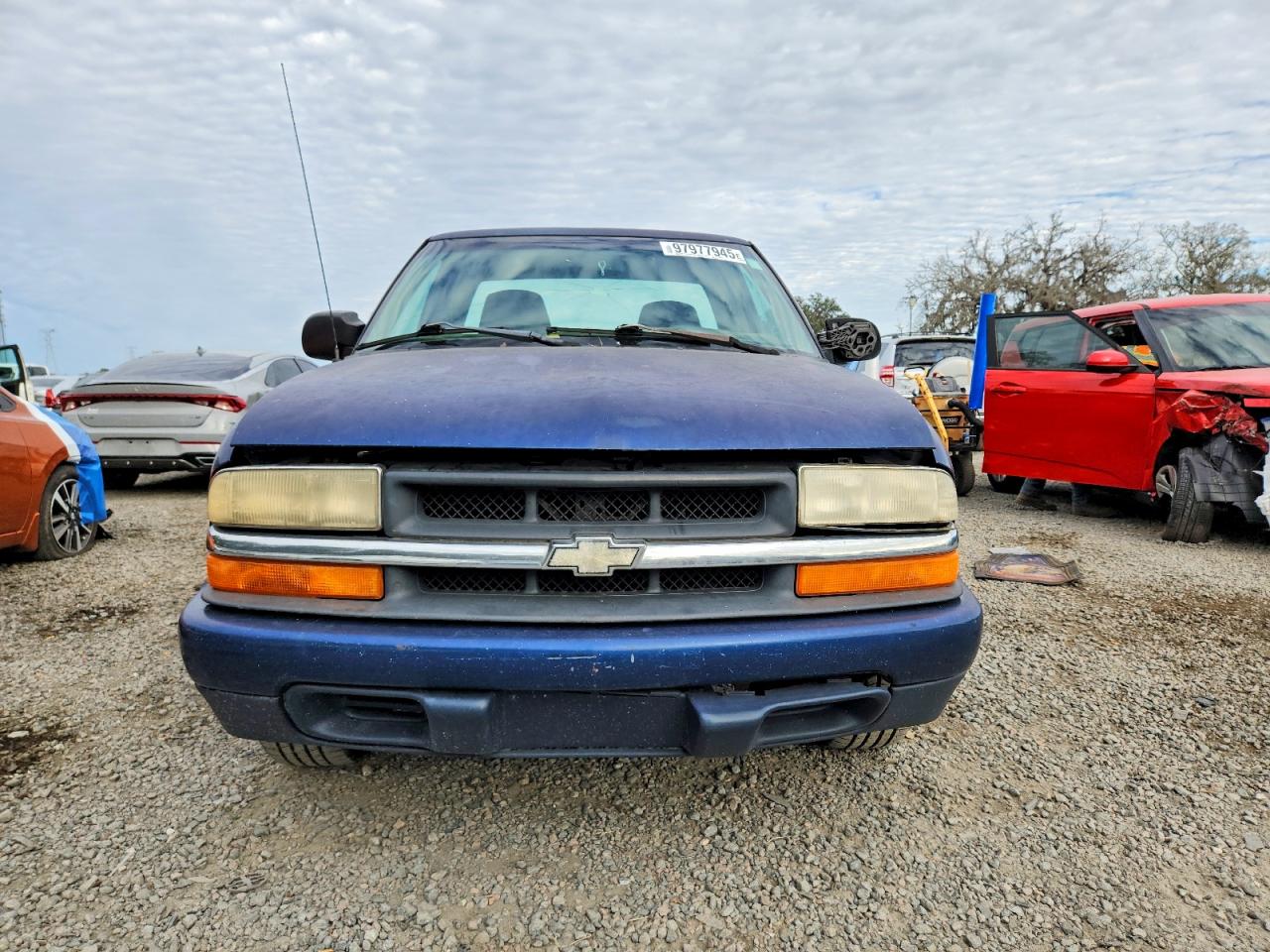2000 CHEVROLET S TRUCK S10 photo 5