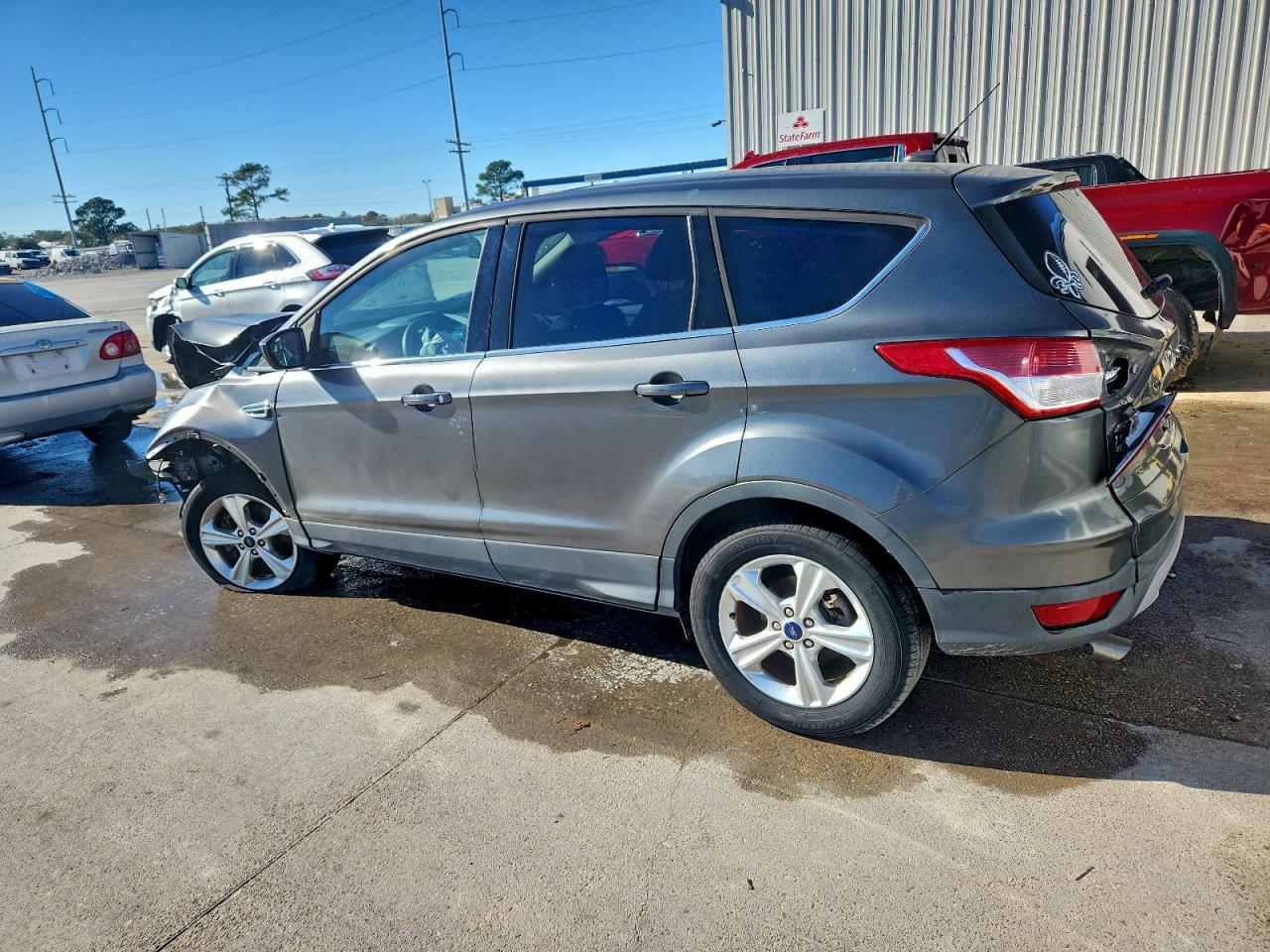 2016 FORD ESCAPE SE photo 2