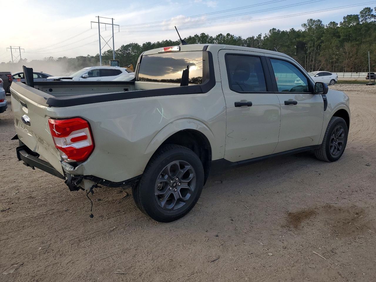2024 FORD MAVERICK XLT photo 3