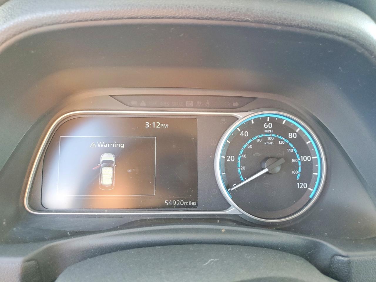 2019 NISSAN LEAF S photo 9